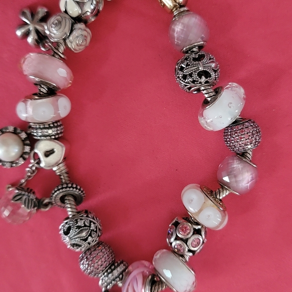 Pandora Pink bracelet - Picture 3 of 5
